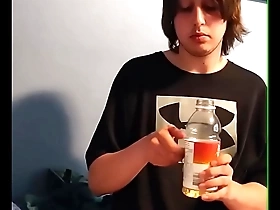 Pissing in a bottle an drinking it