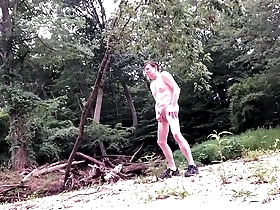 Shoot of a load of cum along a public park steam while naked 07-19